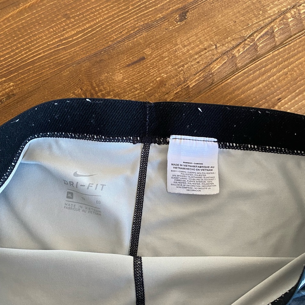 SOLD Nike Pro Athletic Shorts - Picture 4 of 4